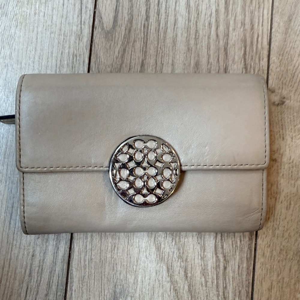 Authentic Coach beige wallet